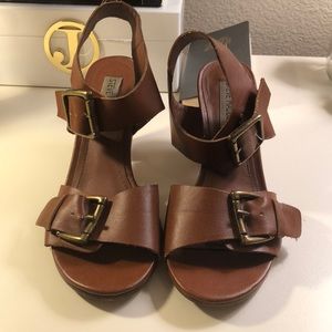 Steve Madden “Persuitt” heel size 6.5